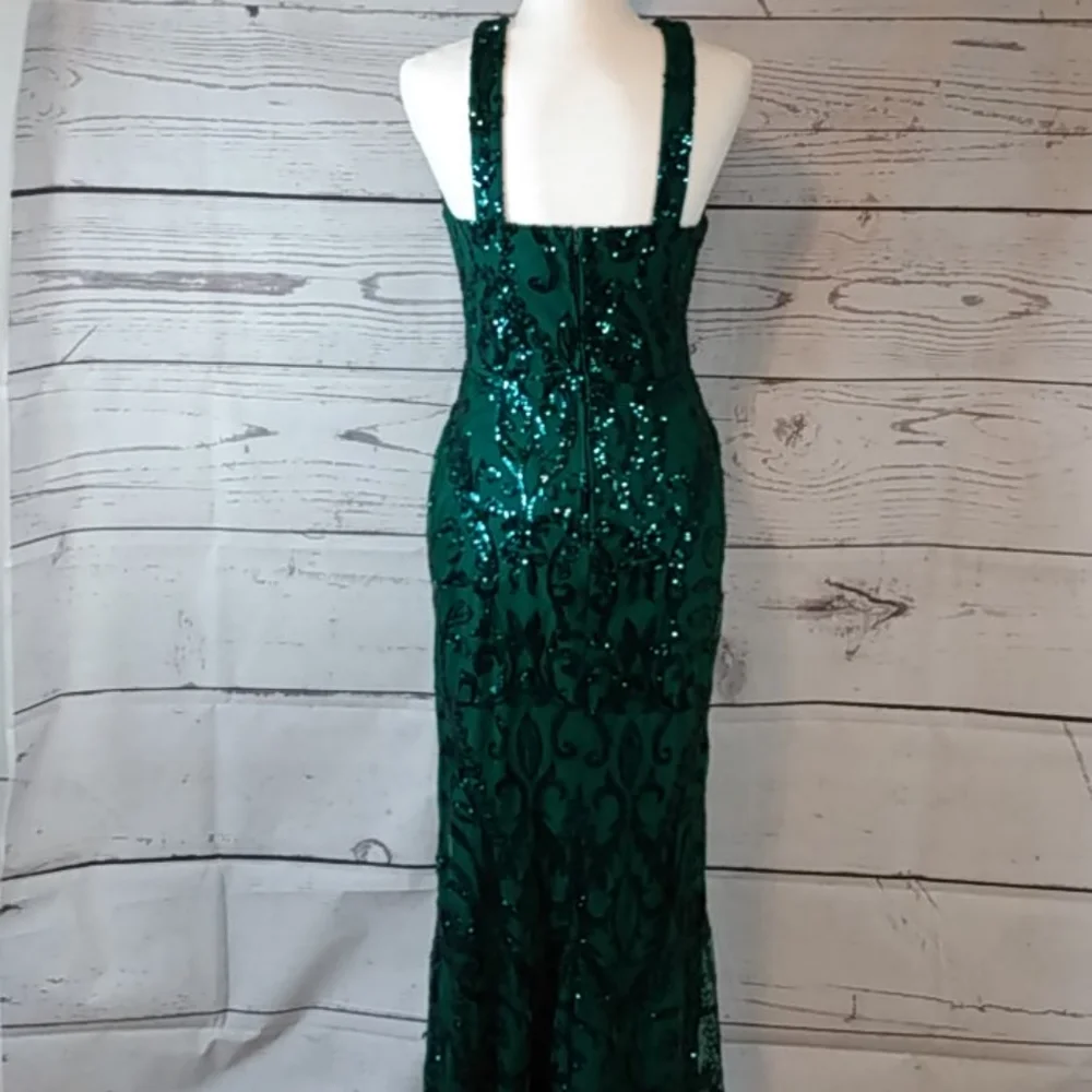 City Vibe Sleeveless High-Neck Sequin Pattern Long - Picture 8 of 11